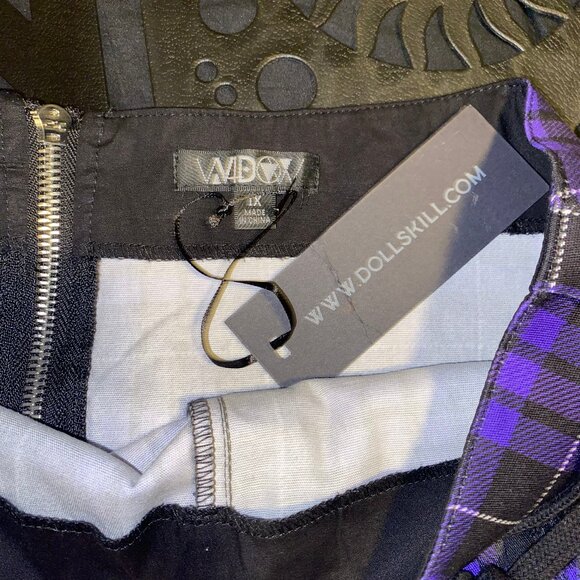 #DK177 -NWT - Dollskill Widow PLUS Black and Purple Plaid Lace Up Mini Skirt- 1X - Picture 4 of 6